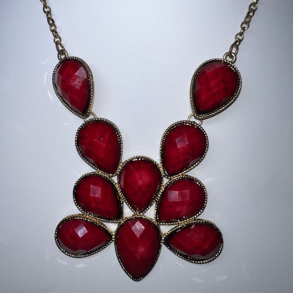 Vintage Red Faceted Plastic Statement Necklace - image 4